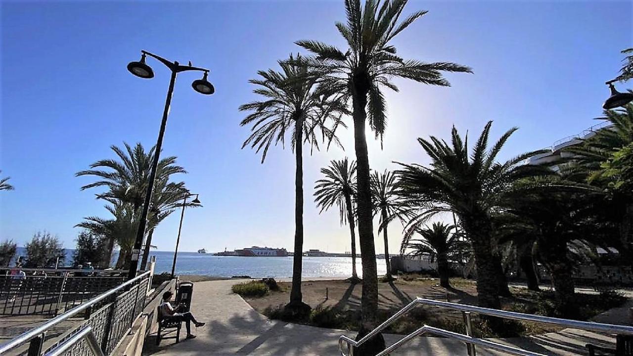 Enjoy The Sea And Pool In Playa De Las Americas 외부 사진